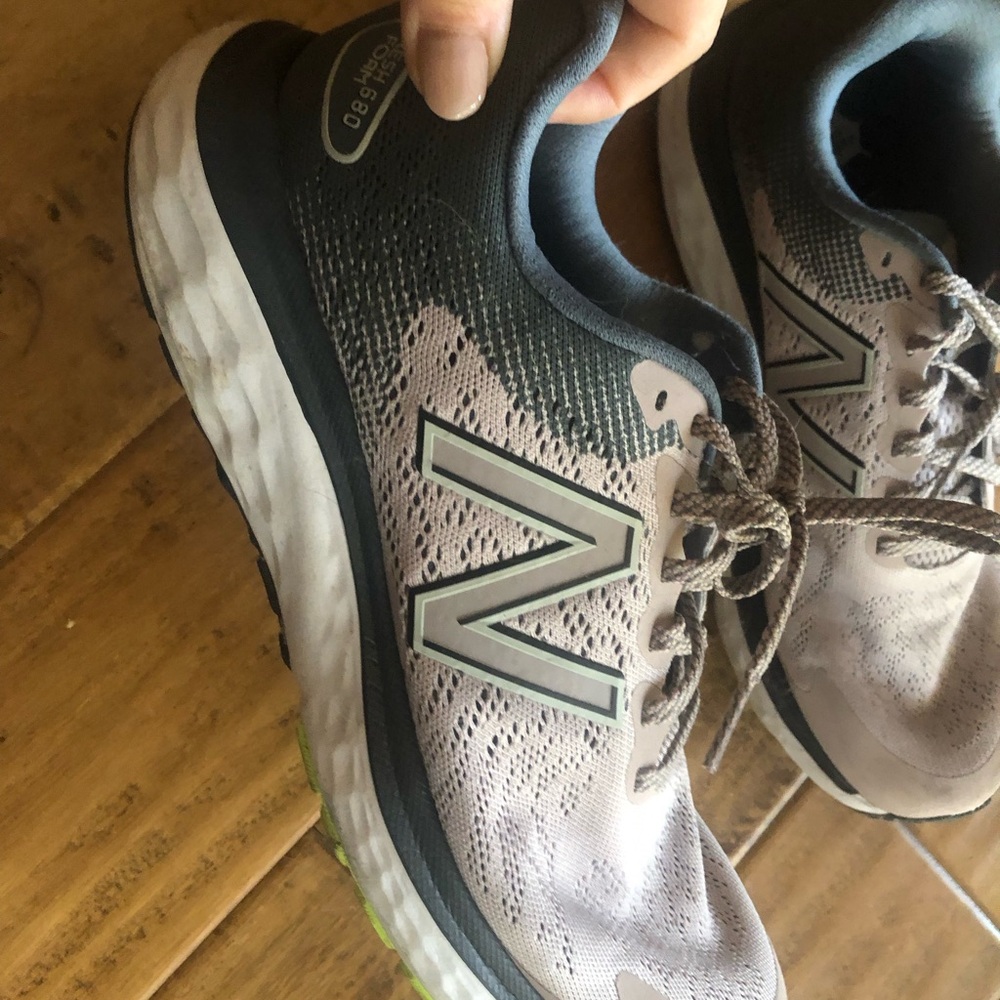 New balance running shoes size 10